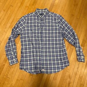 Vineyard Vines Navy and White Plaid Button Down Shirt size L